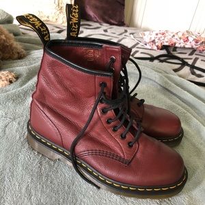 Burgundy dr.martens